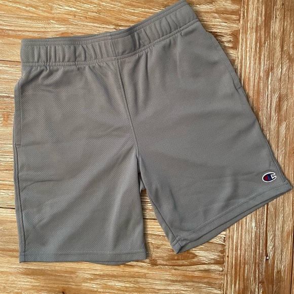 Champion boys size 14-16(L) shirts. Bundle of 3 - Picture 7 of 8